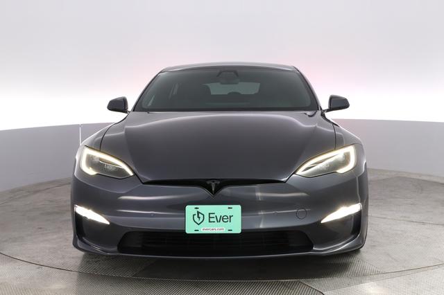 2023 Tesla Model S — photo 9 of 22