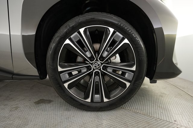 2023 Toyota bZ4X — photo 17 of 20