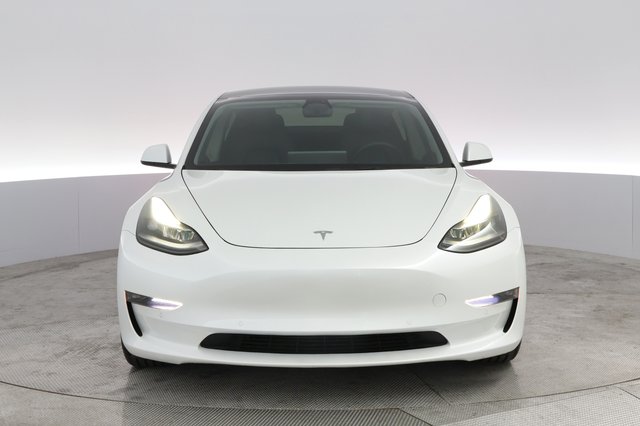 2022 Tesla Model 3 — photo 9 of 23
