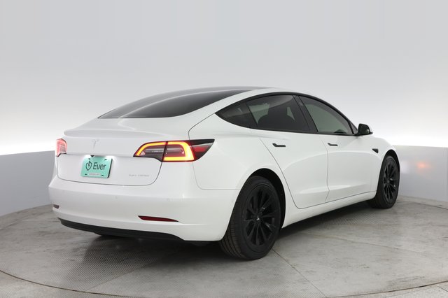 2022 Tesla Model 3 — photo 2 of 23