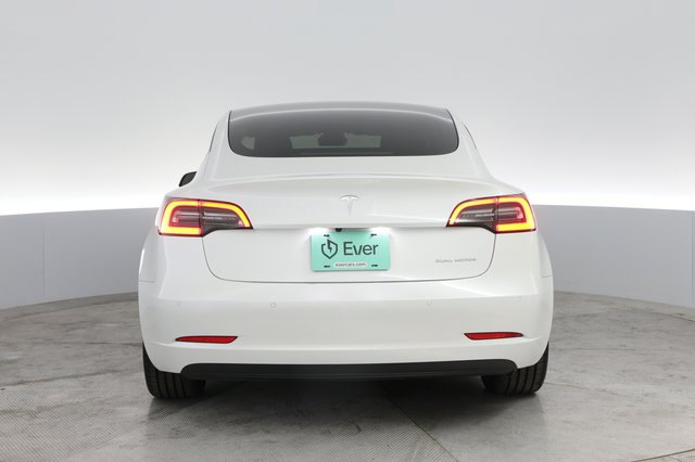 2022 Tesla Model 3 — photo 12 of 23