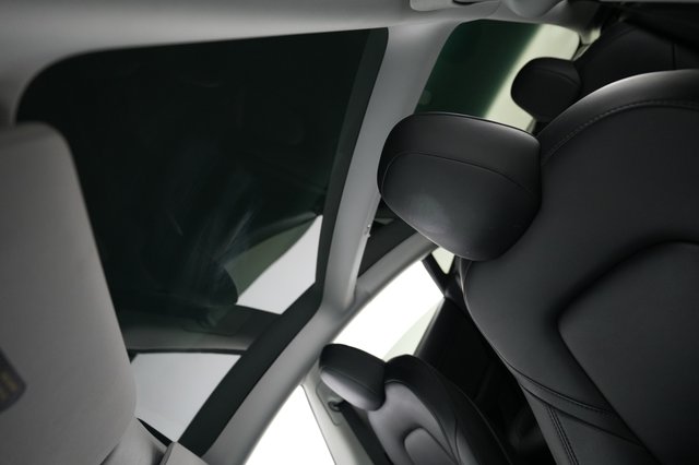 2022 Tesla Model 3 — photo 20 of 23