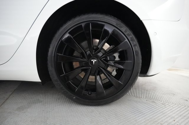 2022 Tesla Model 3 — photo 16 of 23