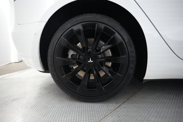 2022 Tesla Model 3 — photo 17 of 23