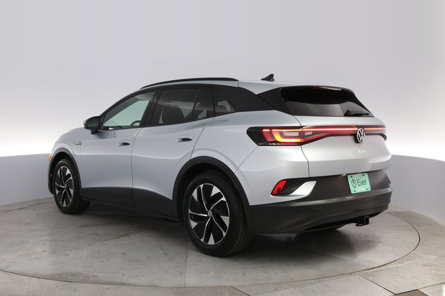 2022 Volkswagen ID.4 — photo 13 of 20