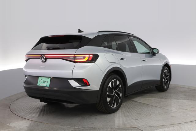 2022 Volkswagen ID.4 — photo 2 of 20