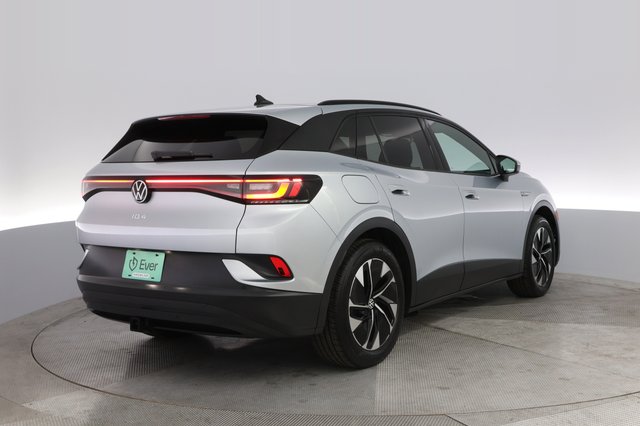 2022 Volkswagen ID.4 — photo 2 of 20