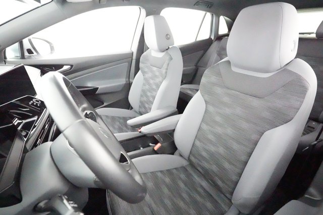 2022 Volkswagen ID.4 — photo 3 of 20