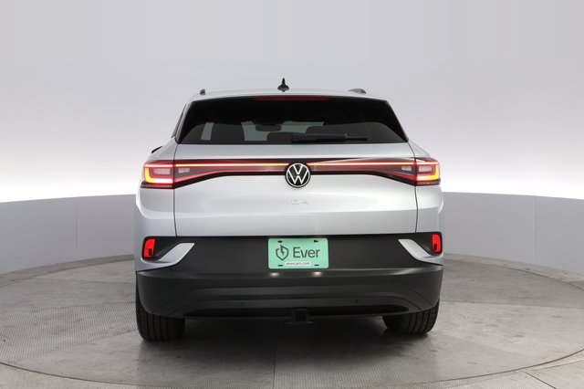 2022 Volkswagen ID.4 — photo 12 of 20