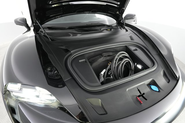 2020 Porsche Taycan — photo 20 of 22