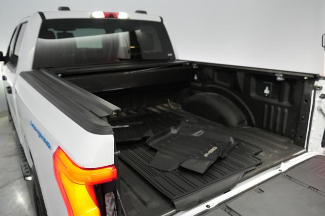 2022 Ford F-150 Lightning — photo 5 of 15
