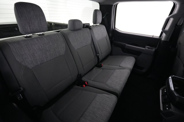 2022 Ford F-150 Lightning — photo 4 of 15