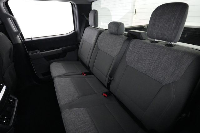 2022 Ford F-150 Lightning — photo 12 of 15