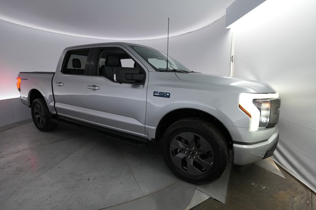 2024 Ford F-150 Lightning — photo 10 of 19