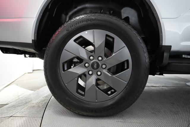 2024 Ford F-150 Lightning — photo 7 of 19