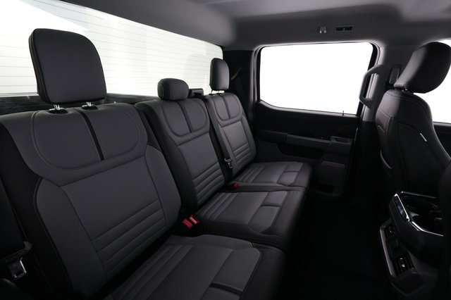 2024 Ford F-150 Lightning — photo 4 of 19
