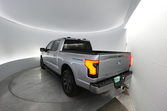 2024 Ford F-150 Lightning — photo 11 of 19