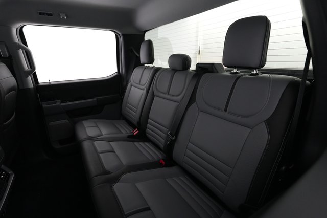 2024 Ford F-150 Lightning — photo 17 of 19