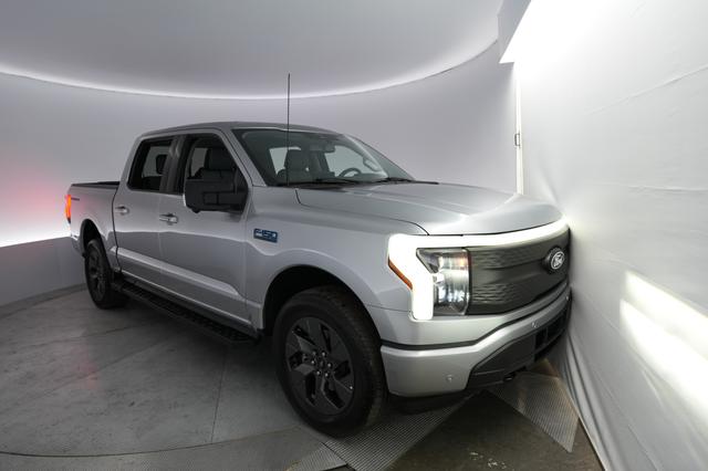 2024 Ford F-150 Lightning — photo 9 of 19