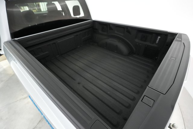 2024 Ford F-150 Lightning — photo 6 of 19