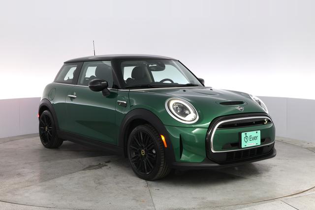 2024 MINI Cooper SE — photo 10 of 20