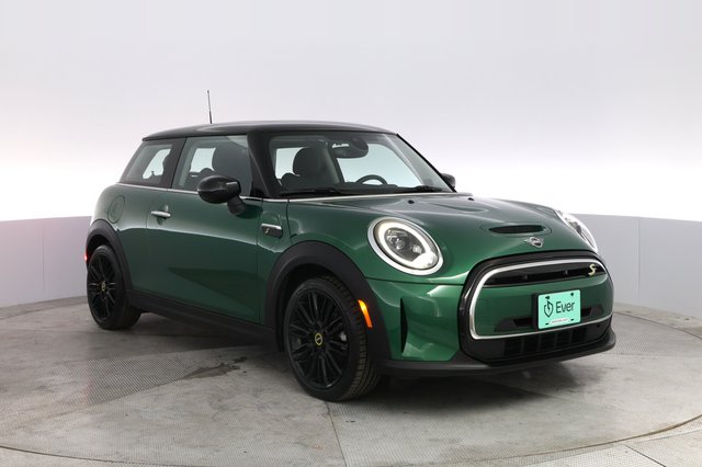 2024 MINI Cooper SE — photo 10 of 20