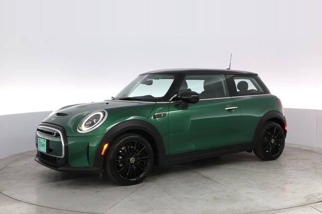 2024 MINI Cooper SE — photo 14 of 20