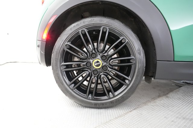 2024 MINI Cooper SE — photo 7 of 20
