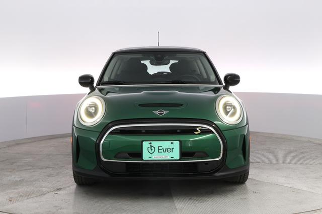 2024 MINI Cooper SE — photo 9 of 20