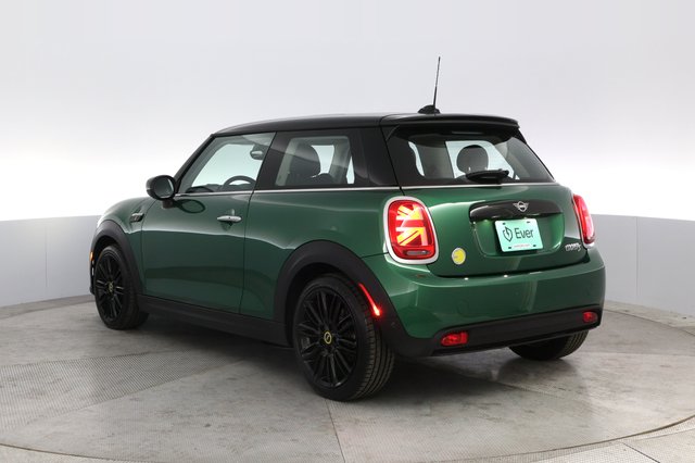 2024 MINI Cooper SE — photo 13 of 20