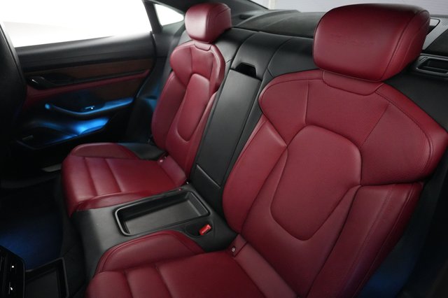 2020 Porsche Taycan — photo 19 of 22
