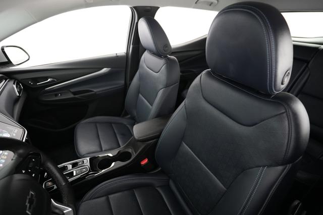 2022 Chevrolet Bolt EUV — photo 3 of 23