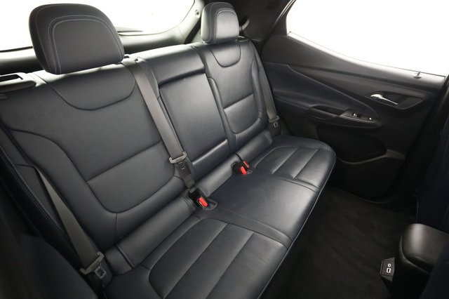 2022 Chevrolet Bolt EUV — photo 4 of 23