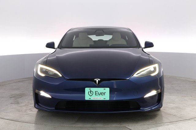 2022 Tesla Model S — photo 9 of 22