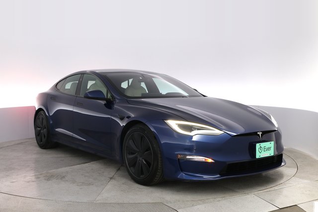 2022 Tesla Model S — photo 10 of 22