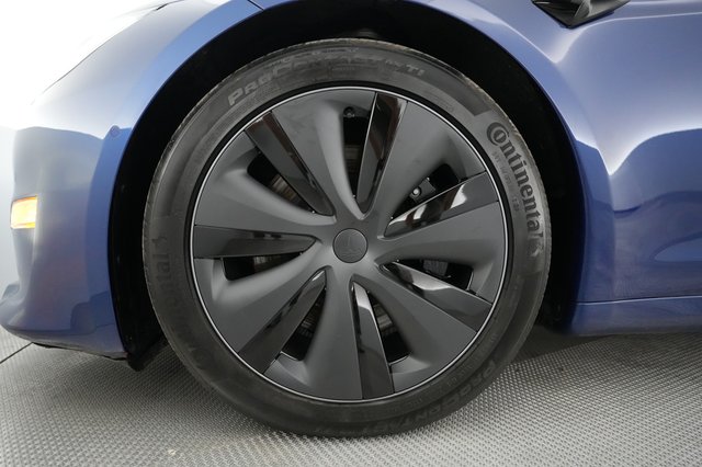 2022 Tesla Model S — photo 16 of 22
