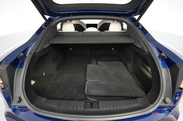 2022 Tesla Model S — photo 6 of 22