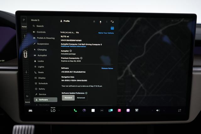 2022 Tesla Model S — photo 5 of 22