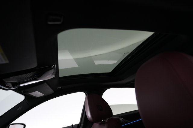 2022 BMW i4 — photo 20 of 21