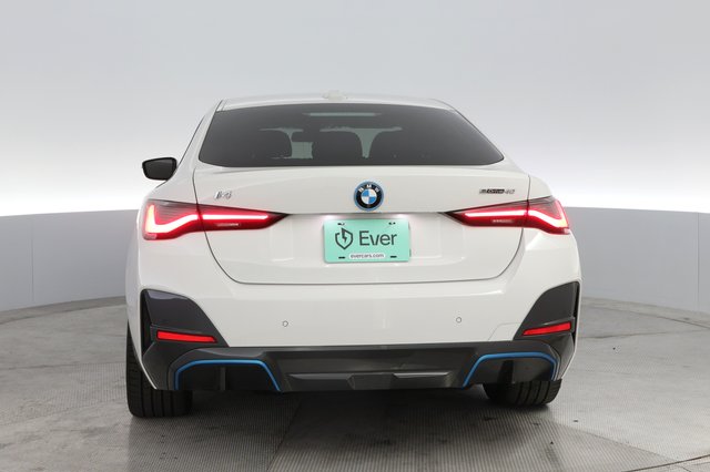 2022 BMW i4 — photo 12 of 21
