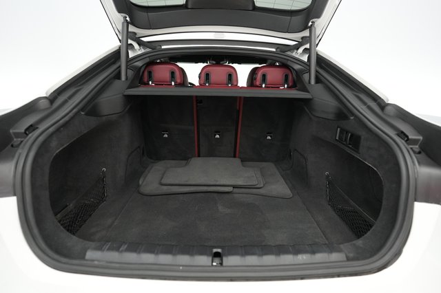 2022 BMW i4 — photo 6 of 21