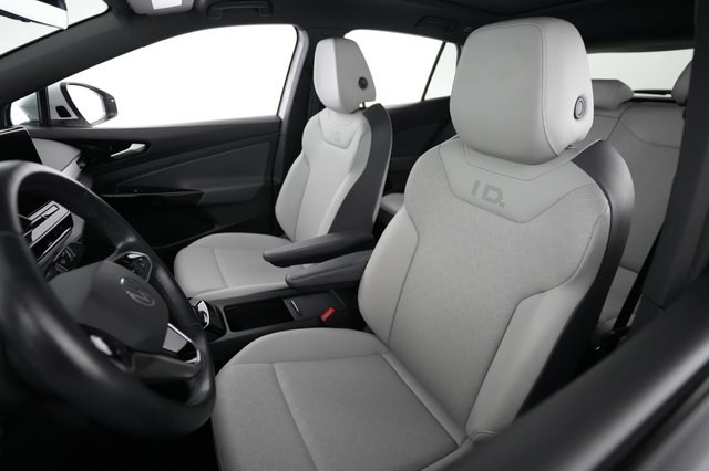 2022 Volkswagen ID.4 — photo 3 of 20