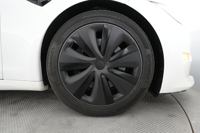 2023 Tesla Model S — photo 7 of 22