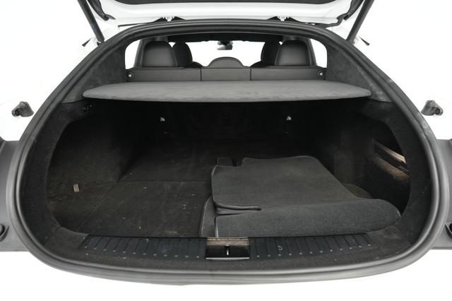 2023 Tesla Model S — photo 6 of 22