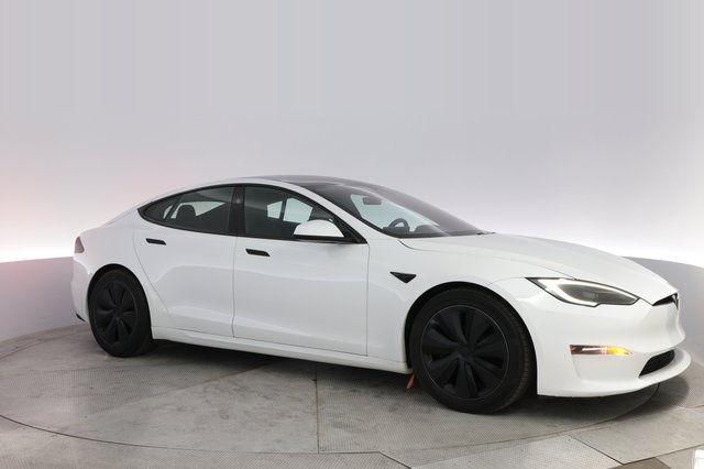 2023 Tesla Model S — photo 11 of 22