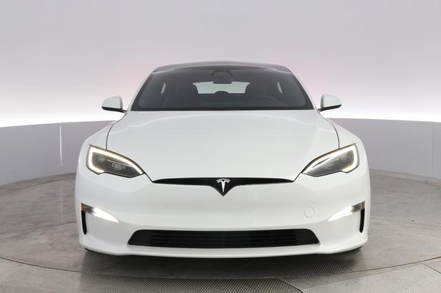 2023 Tesla Model S — photo 9 of 22
