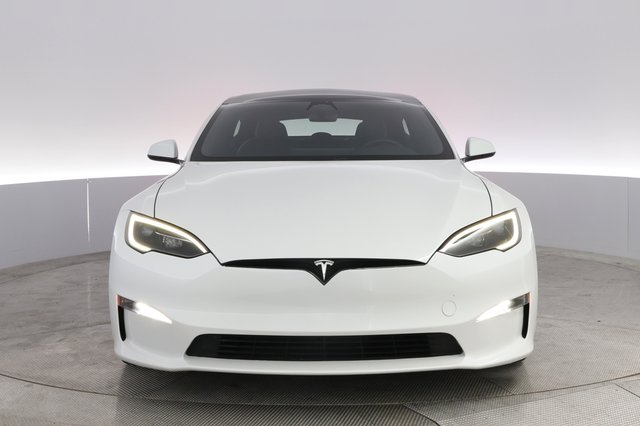 2023 Tesla Model S — photo 9 of 22