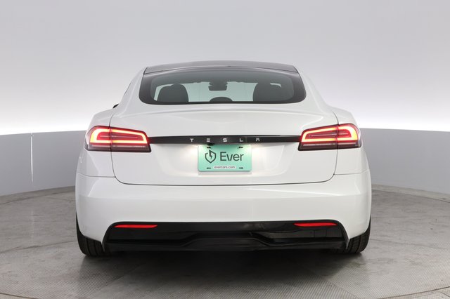 2023 Tesla Model S — photo 12 of 22