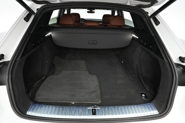 2023 Audi e-tron — photo 6 of 22