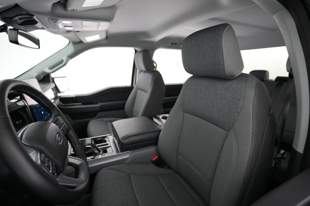 2024 Ford F-150 Lightning — photo 3 of 20